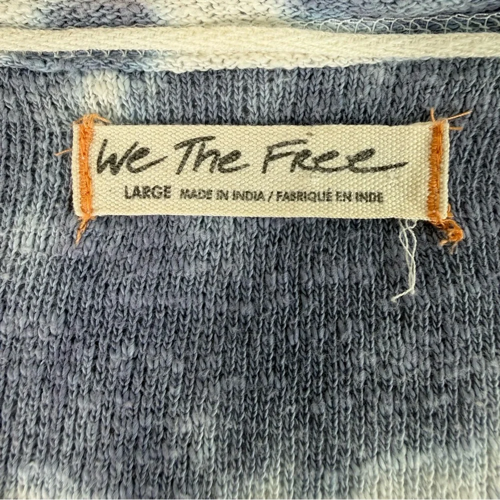Free People We the Free Chasing the Sun Tie Dye Sweatshirt Top LARGE Like New - Picture 12 of 16